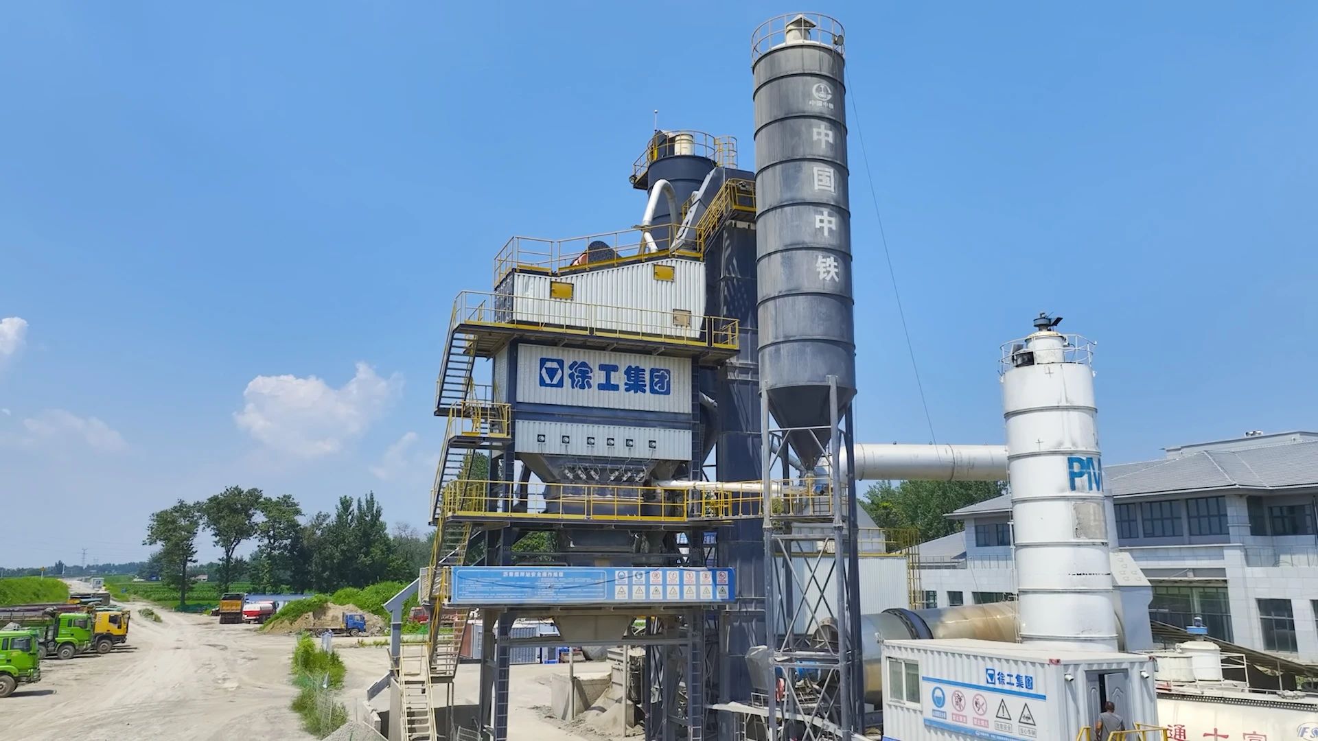 5000型！助力河南高速建設(shè)！