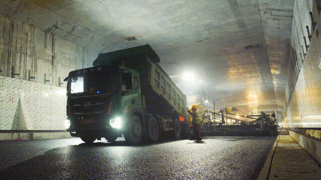 開車穿越海底！徐工又干了個大灣區(qū)超級工程！