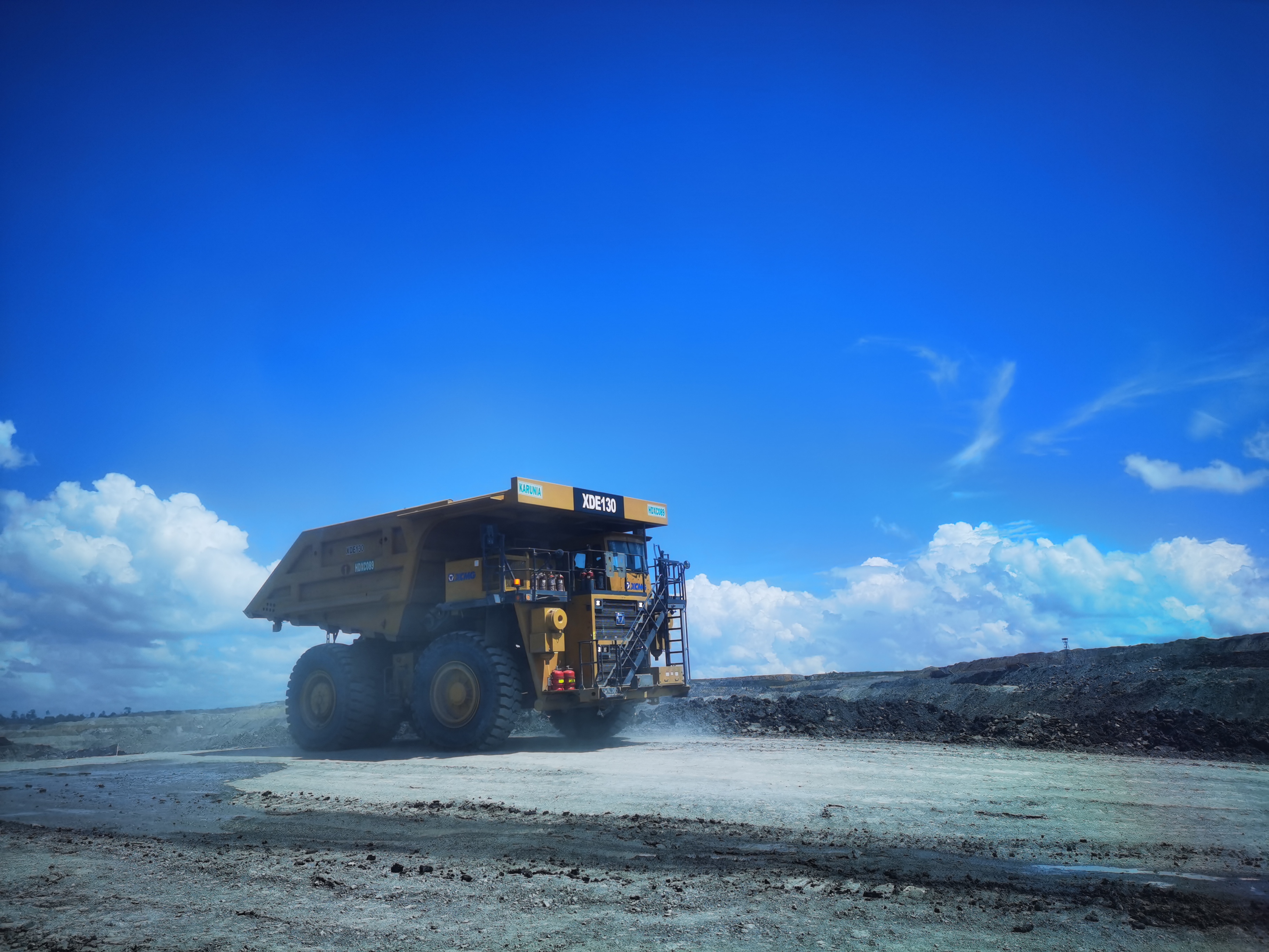 礦業(yè)報國，效率傳奇！徐工礦山機械100臺+扎根高原