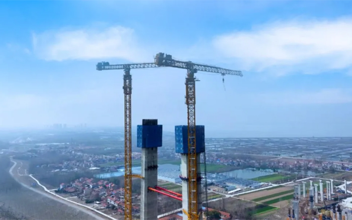 沖刺！徐工XGT2230A-100S助建武漢雙柳長江大橋