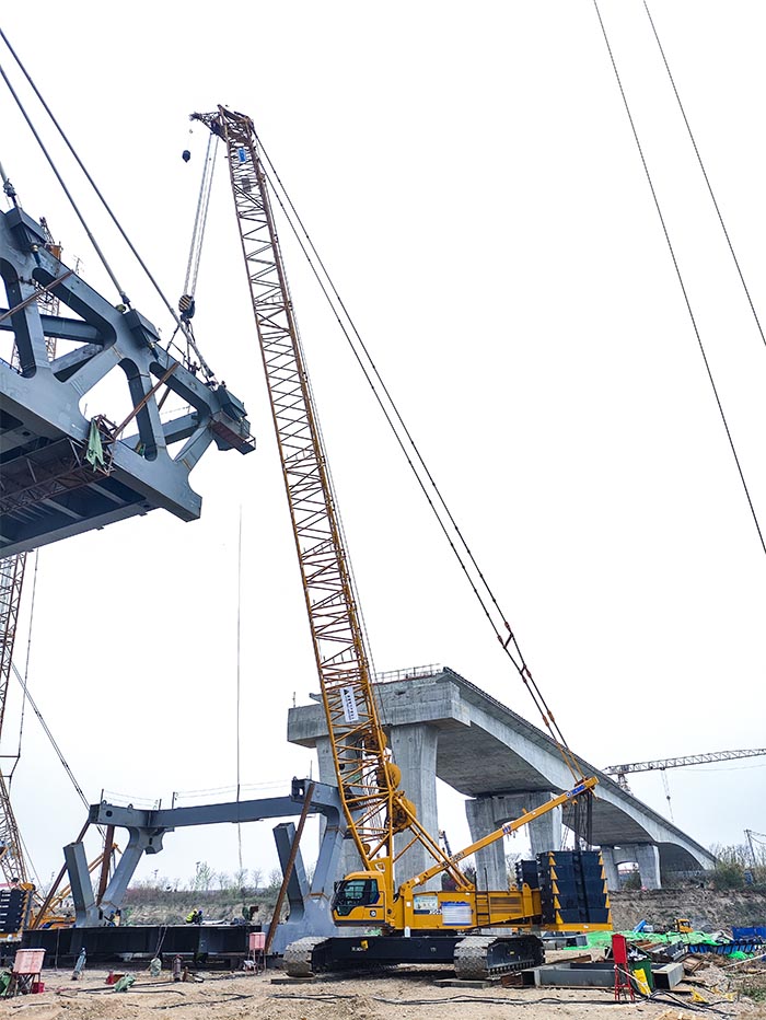 【全球之履】總重3800噸！徐工履帶兄弟團助力“引漢濟渭”管橋建設(shè)