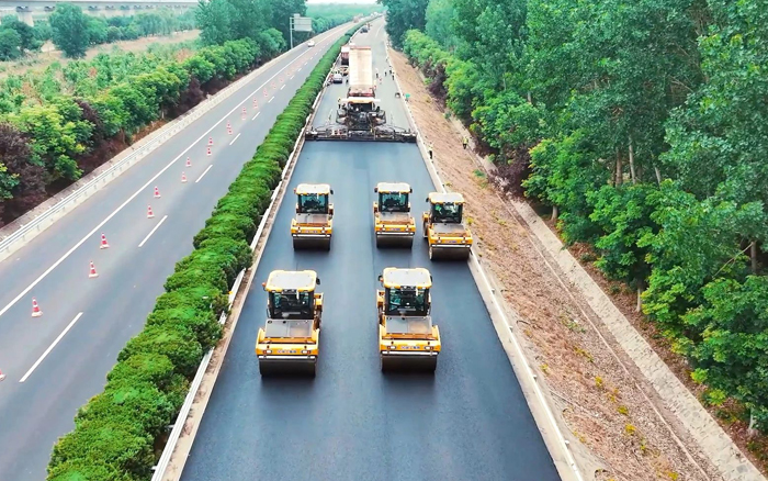 徐工數(shù)字化智能集群——連霍高速養(yǎng)護工程顯實力！