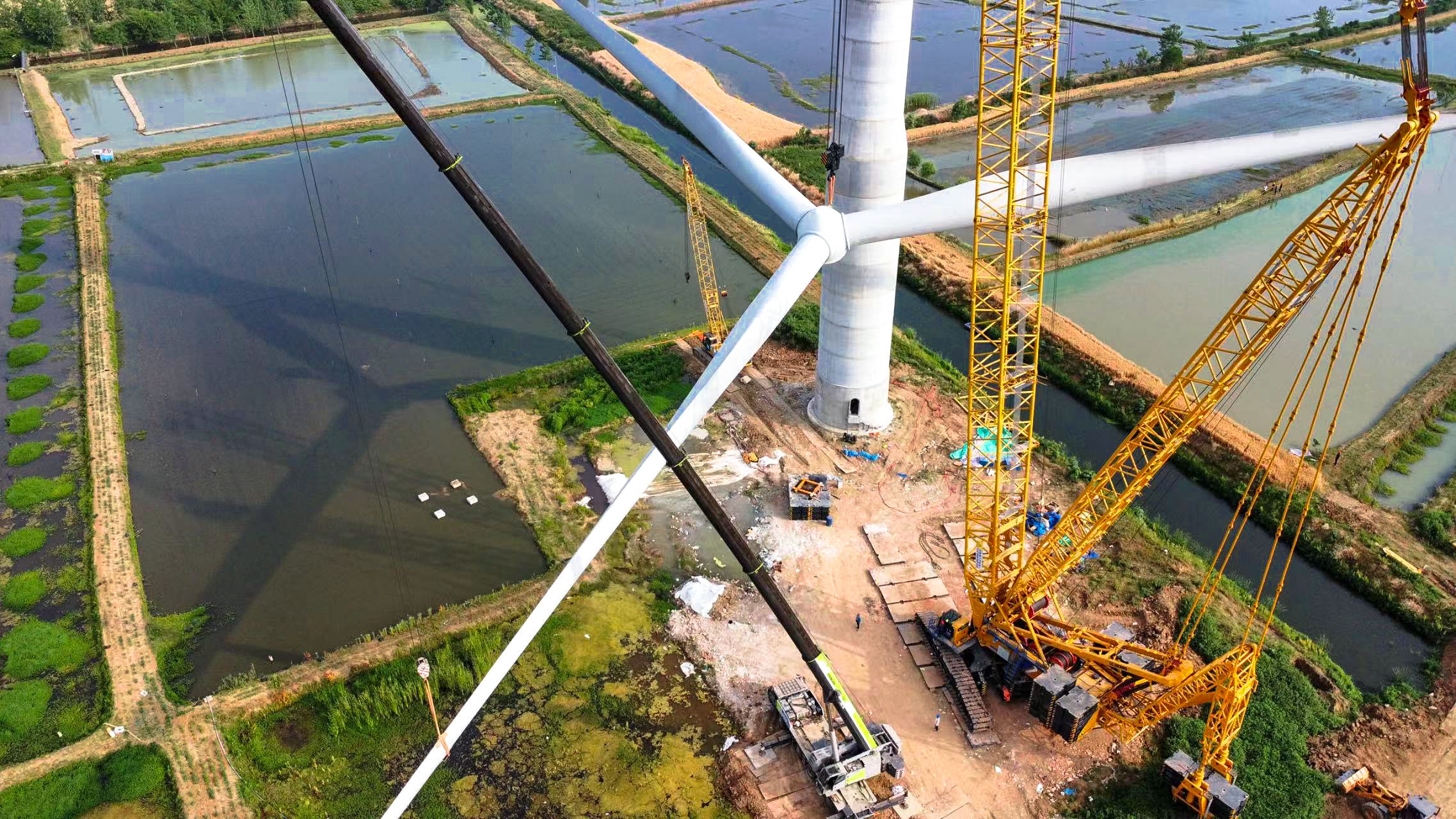 【全球之履】阜陽站！XLC17000助力160米風(fēng)機安裝~