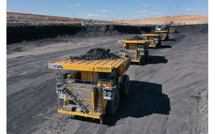 一人指揮10輛車！徐工加速智能化、無人化推進