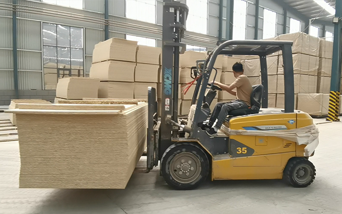 徐工鯤鵬，板材行業(yè)的強(qiáng)大助力