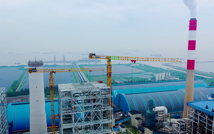 雙塔合璧！華能太倉(cāng)電廠項(xiàng)目徐工超大塔顯身手