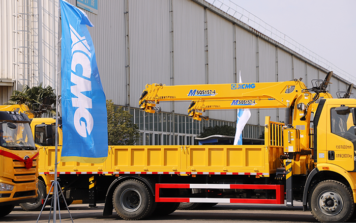 助力城市建設(shè)新征程！徐工隨車起重機(jī)M SQS157-4批量發(fā)車 