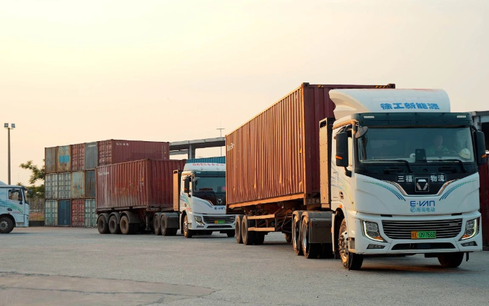 四次復(fù)購！客戶為何對徐工新能源重卡情有獨鐘