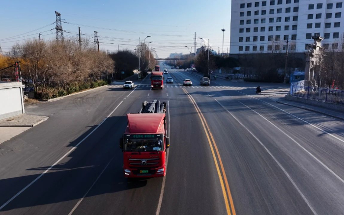降碳增綠！徐工新能源重卡攜手客戶向綠而行