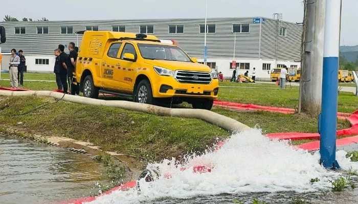 聚焦“大安全大應(yīng)急”，徐工參加防汛搶險(xiǎn)實(shí)戰(zhàn)演練