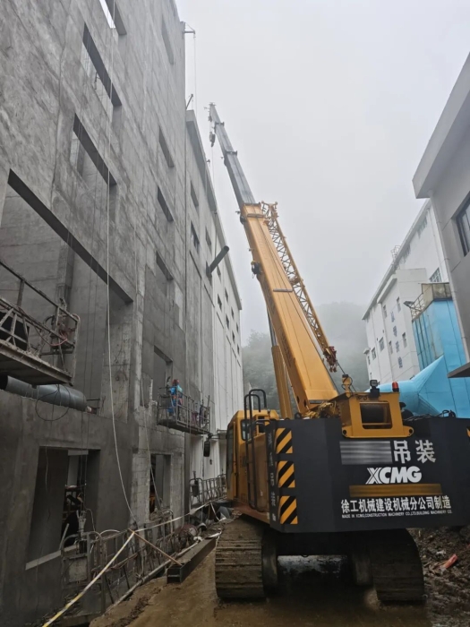 5米窄縫顯神威！請(qǐng)看XGTC30L5助力破解“灰塵圍城”！