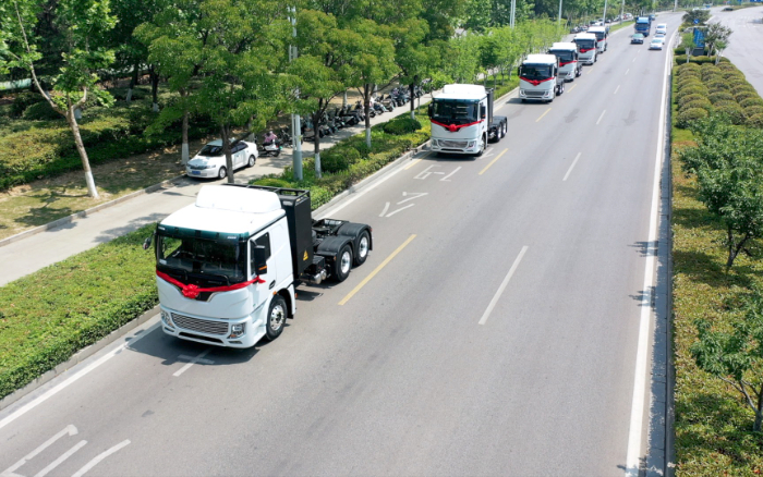綠潮涌動、“碳”索未來！徐工新能源牽引車助力河南！