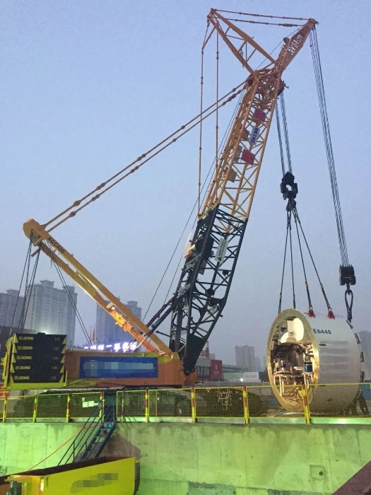 賦能軌交建設(shè)，徐工穩(wěn)穩(wěn)‘吊’打難題