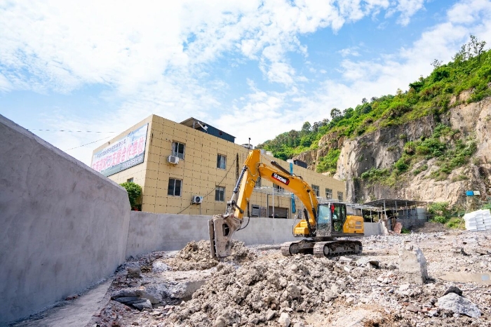 從修理工轉(zhuǎn)型當(dāng)老板，徐工XE200GA“閉眼入”！