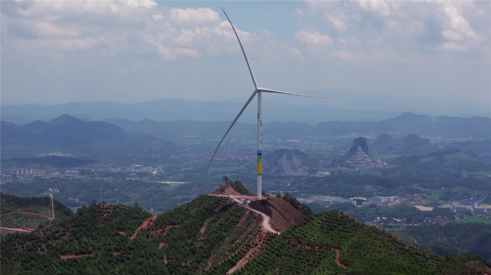 直面復(fù)雜工況，風(fēng)電吊裝豈可一招通用？徐工以全場景定制化方案，交出精準(zhǔn)答卷