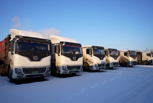 穿越-30℃寒潮！徐工新能源重卡馳騁西北能源運輸動脈